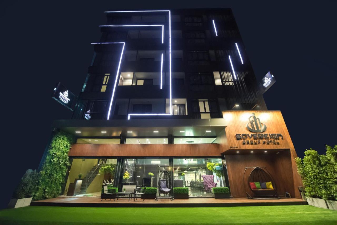 Sovereign Group Hotel At Pratunam Bangkok Exteriör bild